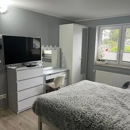 ホームステイ Goscinne U Sylwii ヤロスワビエツ